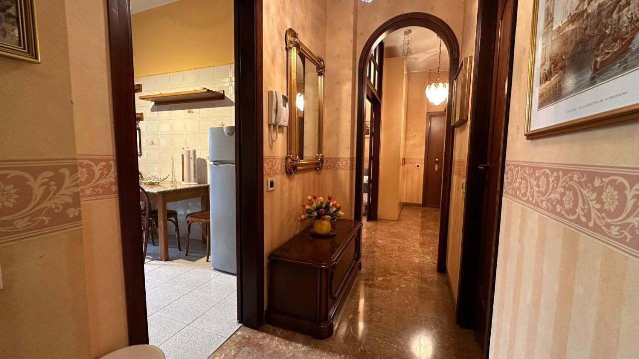 Dehomes - Two Bedrooms, Terrace, Wi-Fi, Tram To Centre & Rho Fiera Милан Экстерьер фото