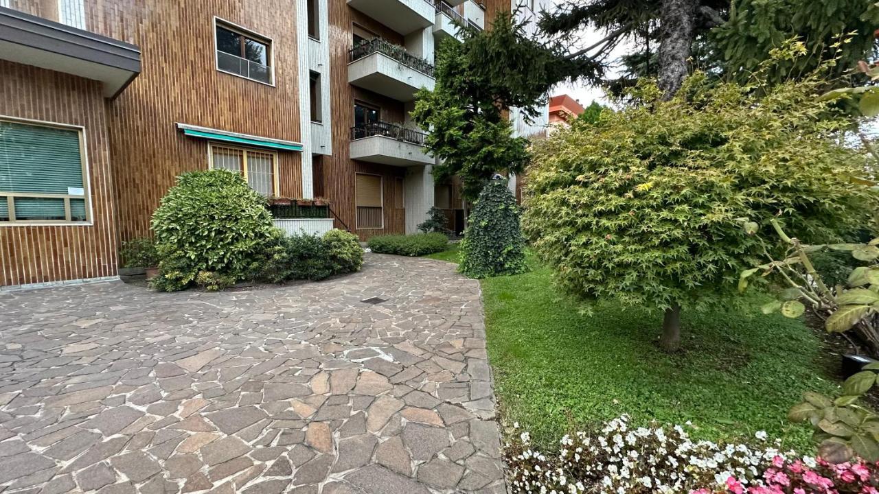 Dehomes - Two Bedrooms, Terrace, Wi-Fi, Tram To Centre & Rho Fiera Милан Экстерьер фото