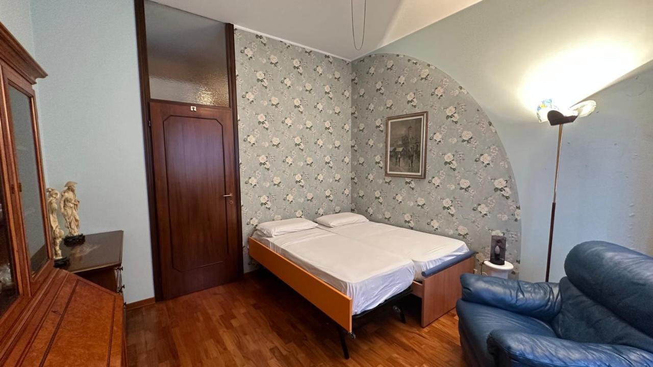 Dehomes - Two Bedrooms, Terrace, Wi-Fi, Tram To Centre & Rho Fiera Милан Экстерьер фото